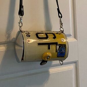 Authentic NJ license plate fashioned into the perfect eye catching bag!
